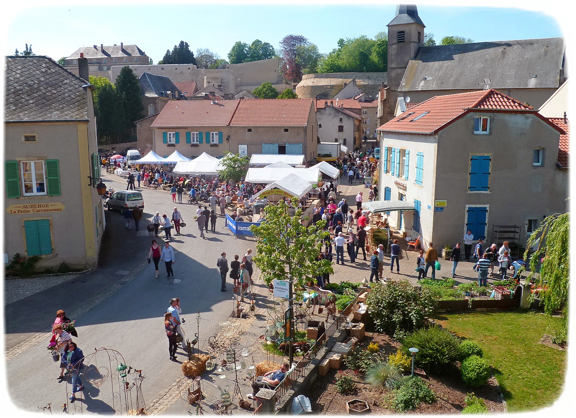 Marché aux fleurs et à la décoration de jardin à Rodemack « Lorraine